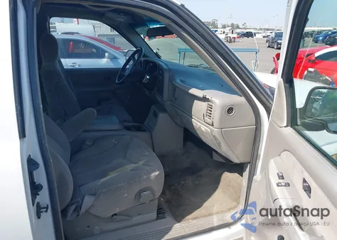 2000 GMC Sierra 1500 Sle z USA, uszkodzony, nr VIN 1GTEC19V3YZ276813